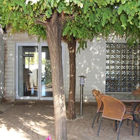 Indigo Moon Guesthouse Lichtenburg Exterior photo