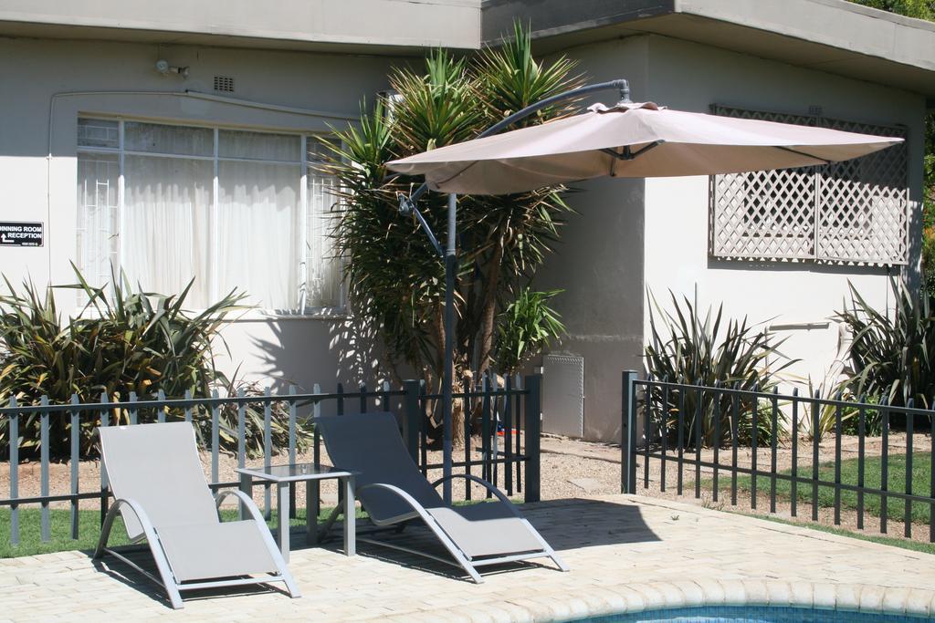 Indigo Moon Guesthouse Lichtenburg Exterior photo