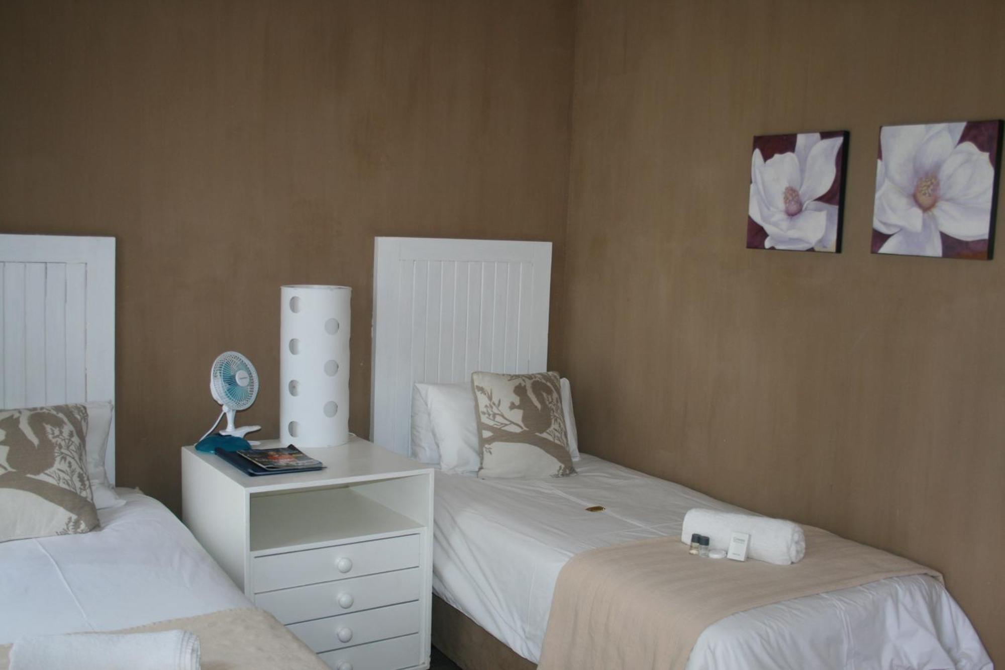 Indigo Moon Guesthouse Lichtenburg Room photo