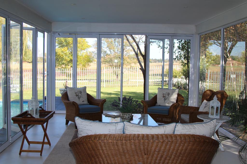 Indigo Moon Guesthouse Lichtenburg Exterior photo